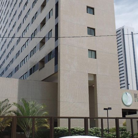 Flat Ao Lado Do Rio Mar No Edf Beach Class Excelsior Por Yolo Recife Exterior foto