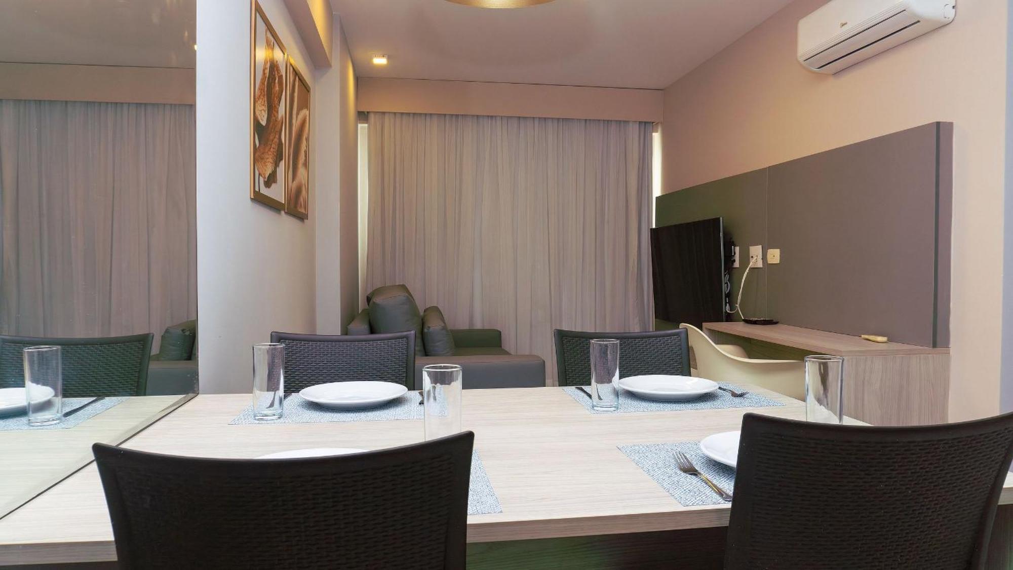 Flat Ao Lado Do Rio Mar No Edf Beach Class Excelsior Por Yolo Recife Exterior foto